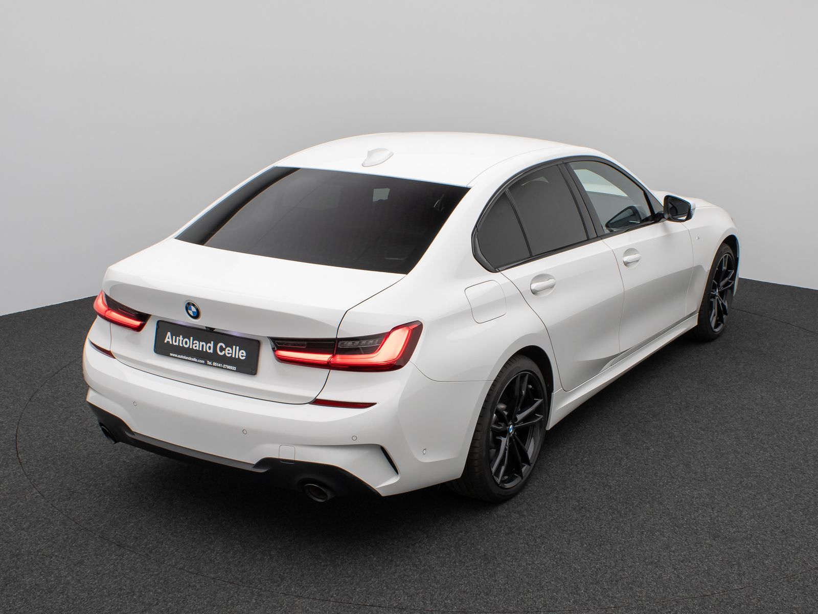 BMW 320e M Sport - Samsaru's Car Outlet