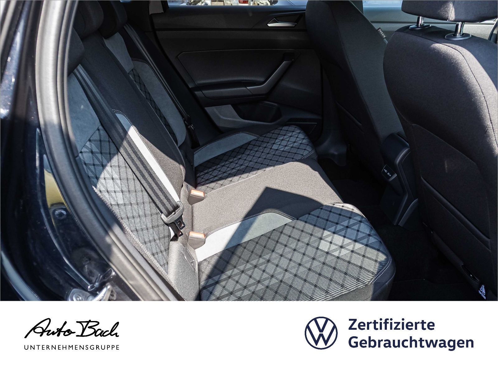 Volkswagen Taigo 1.5 TSI R-Line - Samsaru's Car Outlet