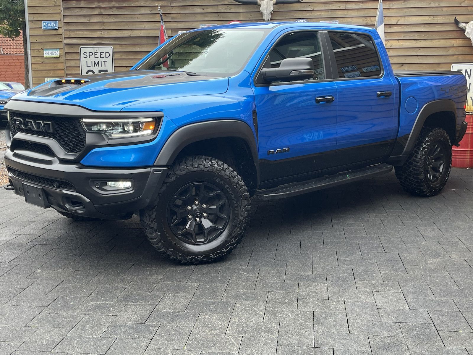 Dodge RAM 1500 TRX 6.2 H&K ACC 360° LVL2 Head-UP Pano