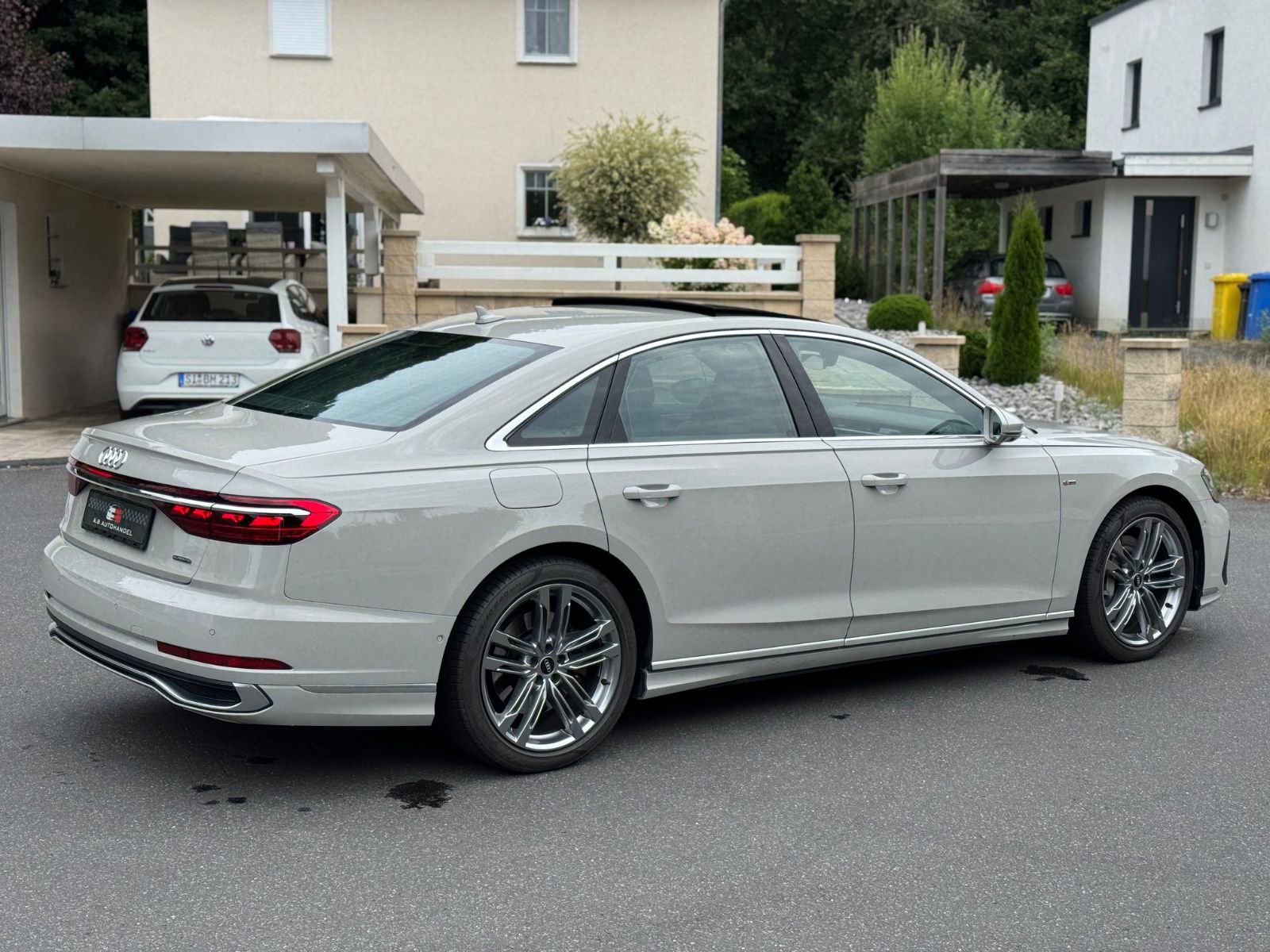 Audi A8 55 TFSI quattro S-line - Samsaru's Car Outlet