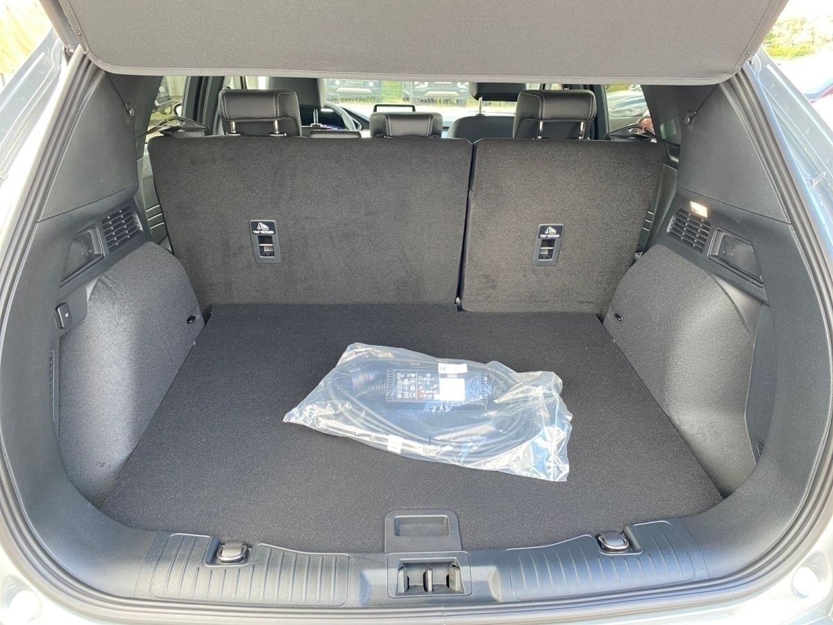 Ford Kuga Titanium X 2.5 PHEV - Samsaru's Car Outlet