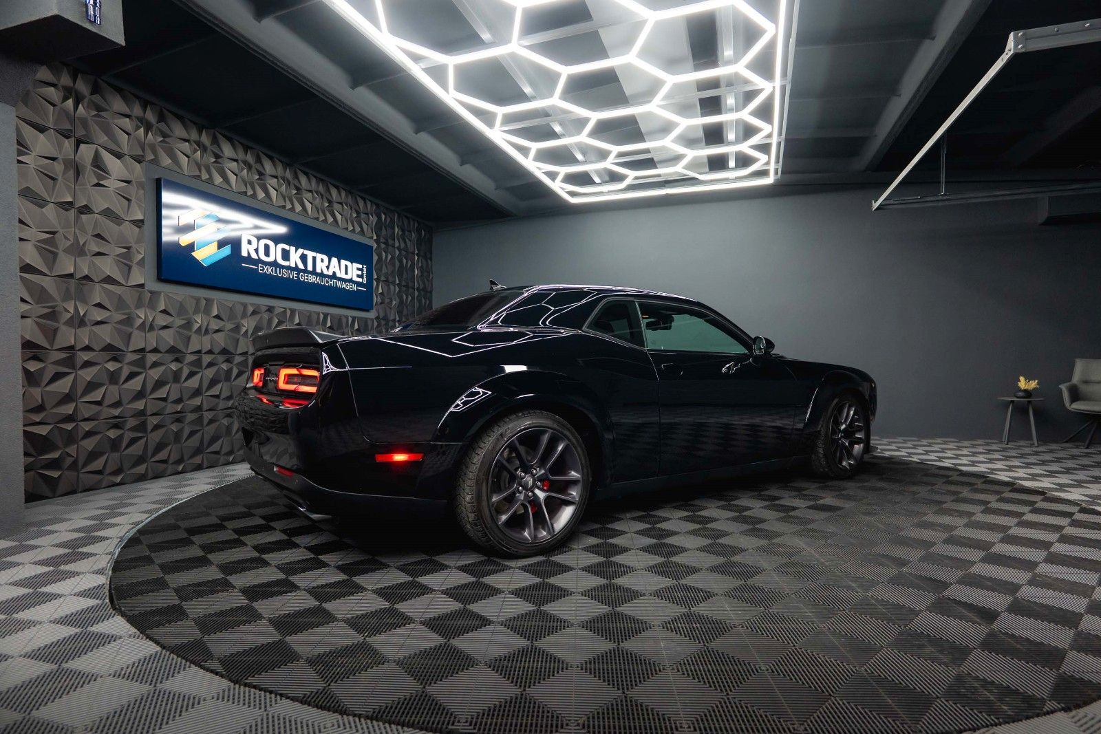 Dodge Challenger 5.7 V8 R/T WIDE BODY SHAKER LAST CALL