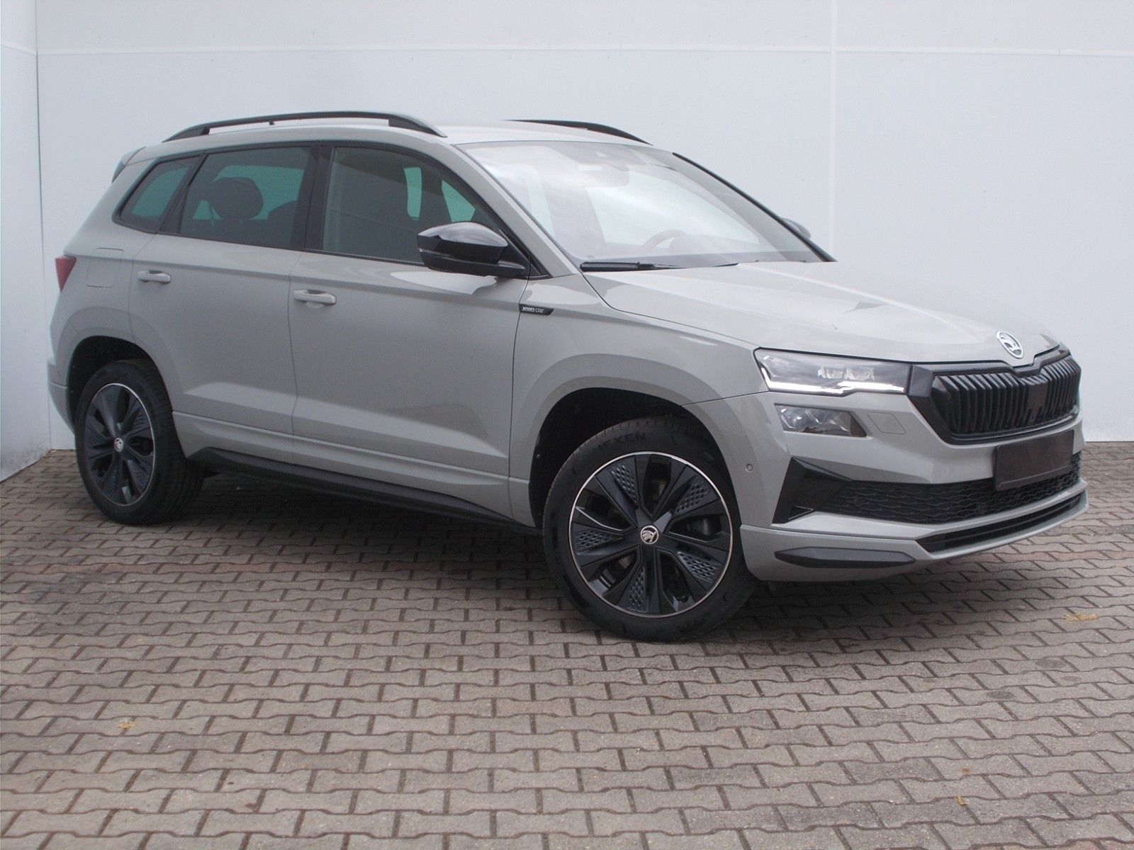 Skoda Karoq  1.5 TSI Sportline*DSG*Navi*LED *360° *AHK