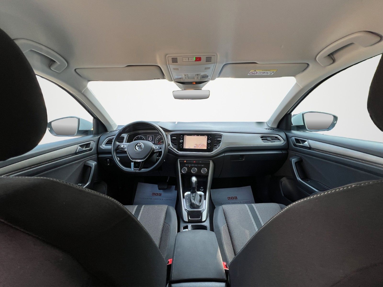 Volkswagen T-Roc Style - Samsaru's Car Outlet