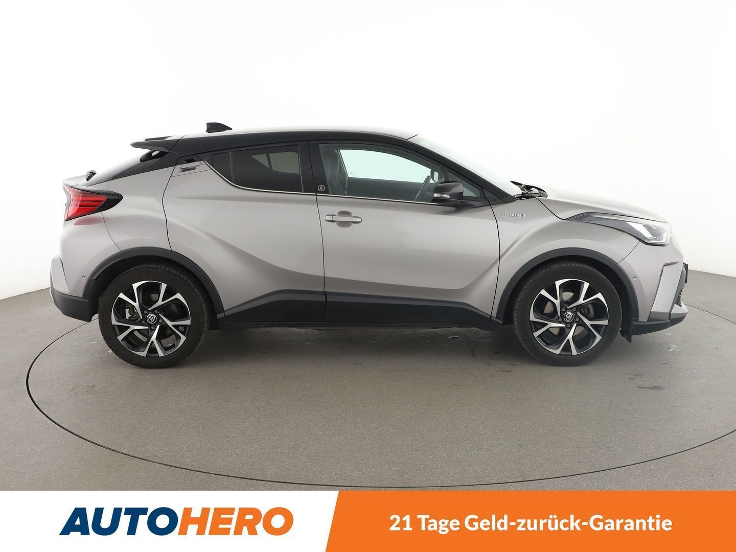 Toyota C-HR 2.0 Hybrid Team - Samsaru's Car Outlet