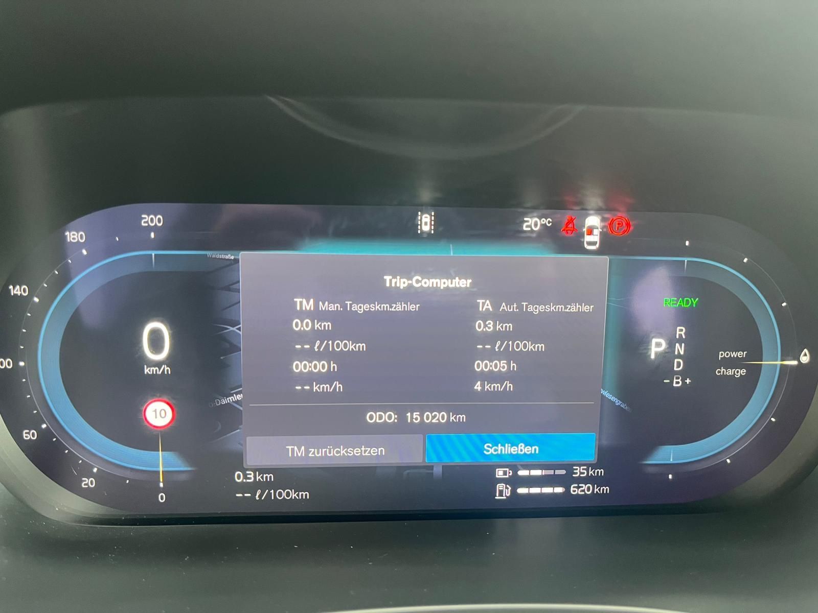 Volvo XC60 T6 AWD Recharge Plus Dark - Samsaru's Car Outlet