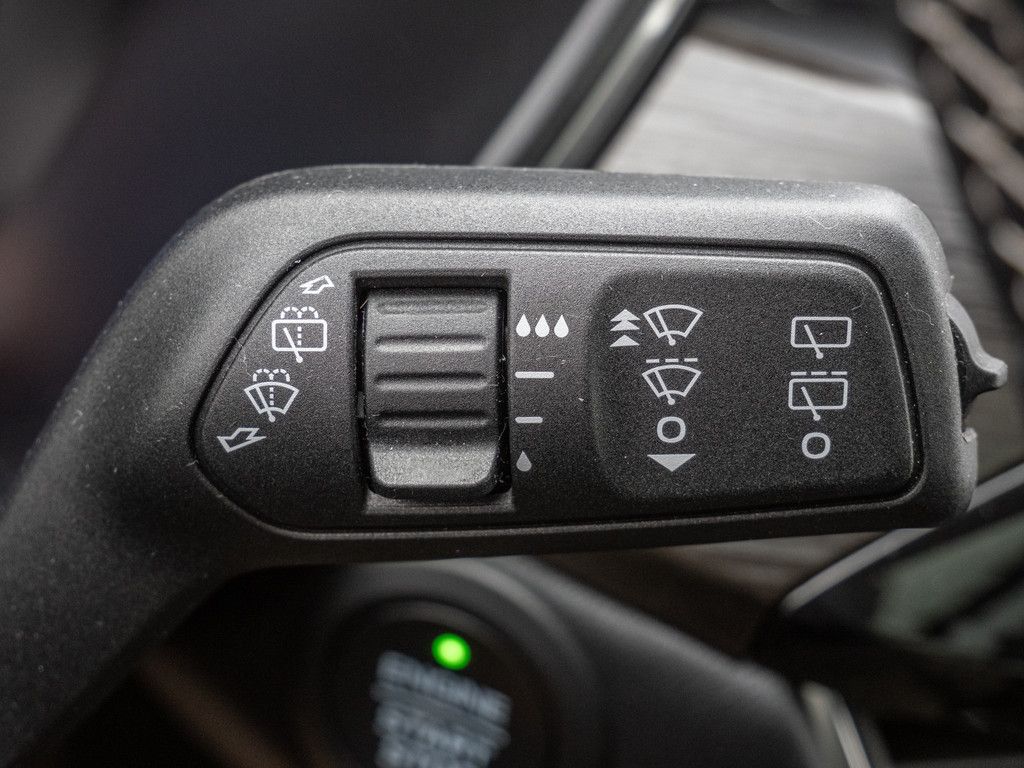 Ford KUGA VIGNALE - Samsaru's Car Outlet