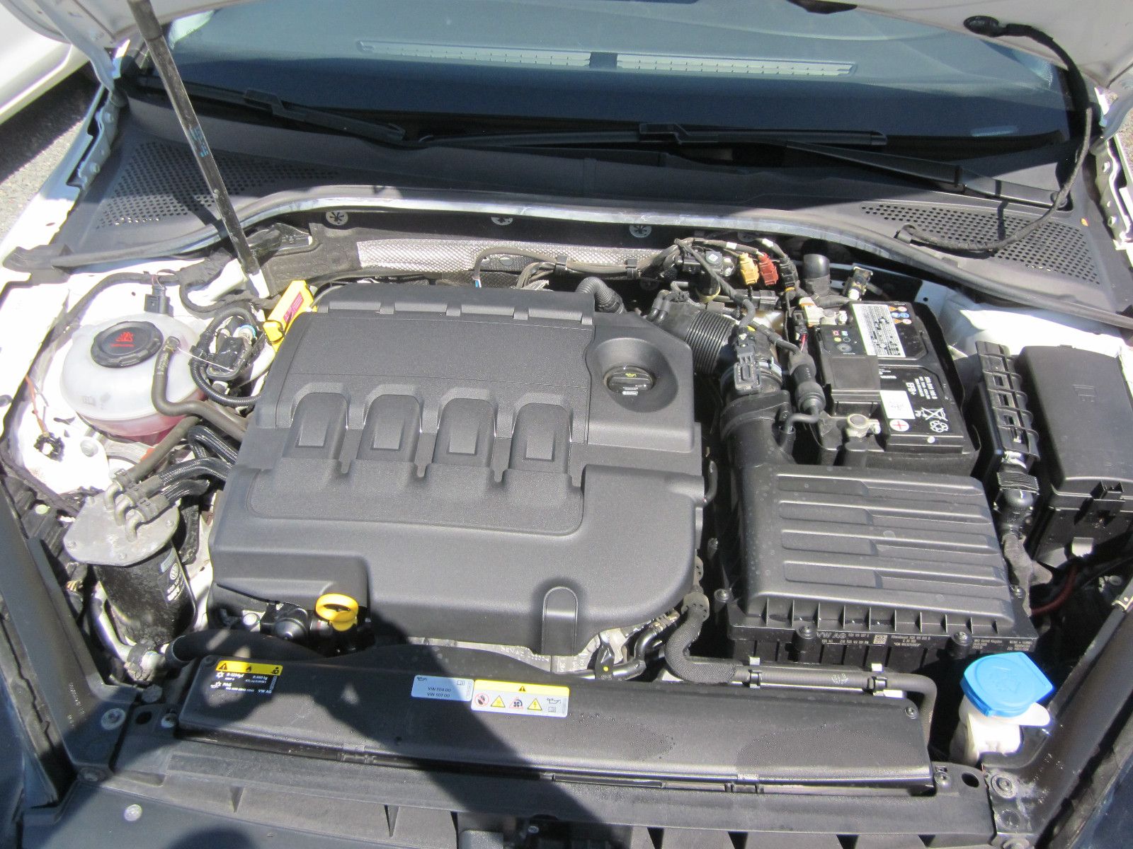 Volkswagen Golf VII Comfortline - Samsaru's Car Outlet