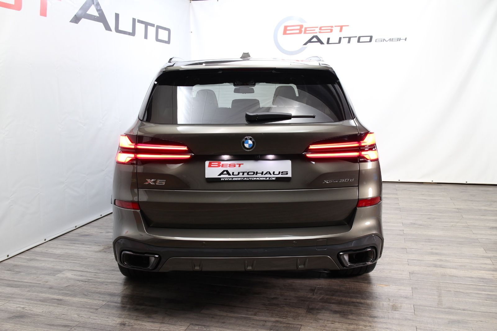 BMW X5 30 d xDrive M Sport H&K Carbon Luftfederung