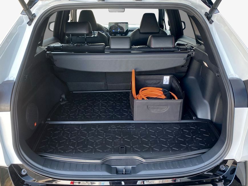 Toyota RAV 4 Plug-in-Hybrid Style mit AHK