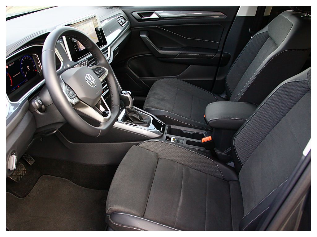 Volkswagen T-ROC Style DSG - Samsaru's Car Outlet