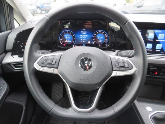 Volkswagen Golf Style VIII Sport Edition 1.5 TSI - Samsaru's Car Outlet