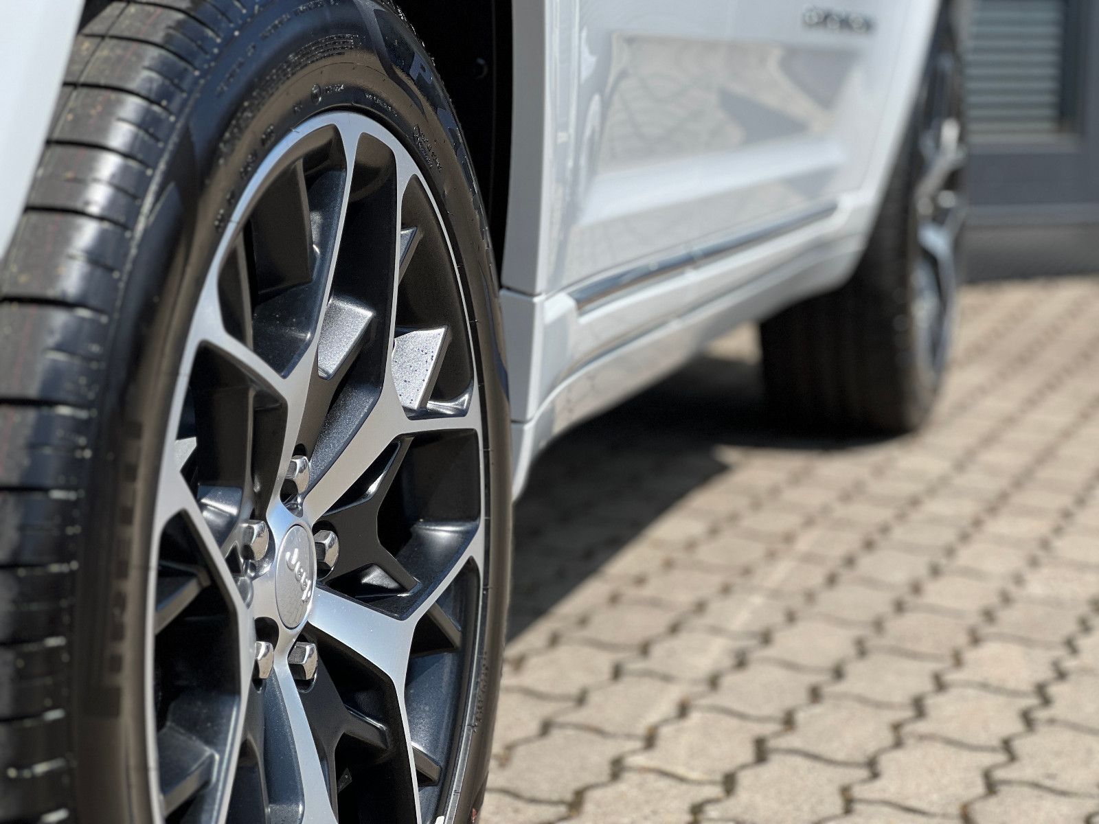 Jeep Grand Cherokee PHEV Summit Reserve *AHK*