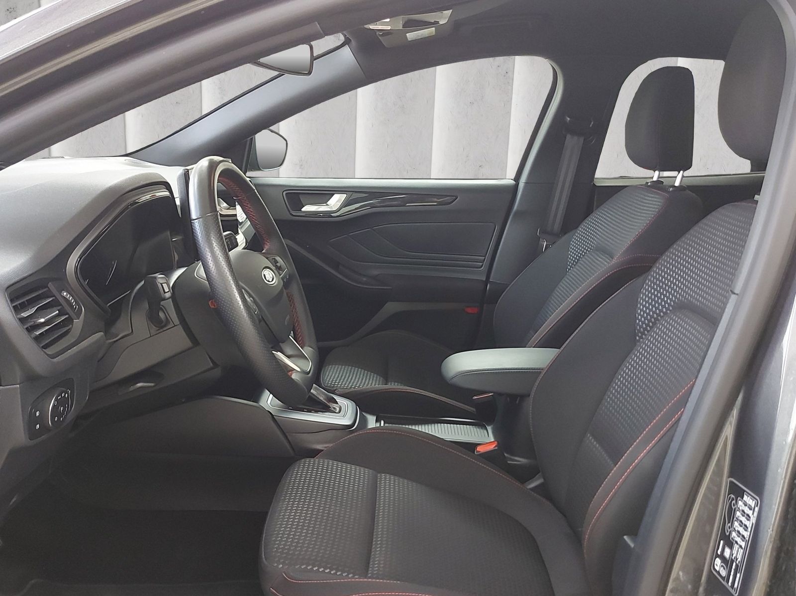 Ford Focus ST-Line Turnier. AUT. ACC. NAVI. KAMERA.PD
