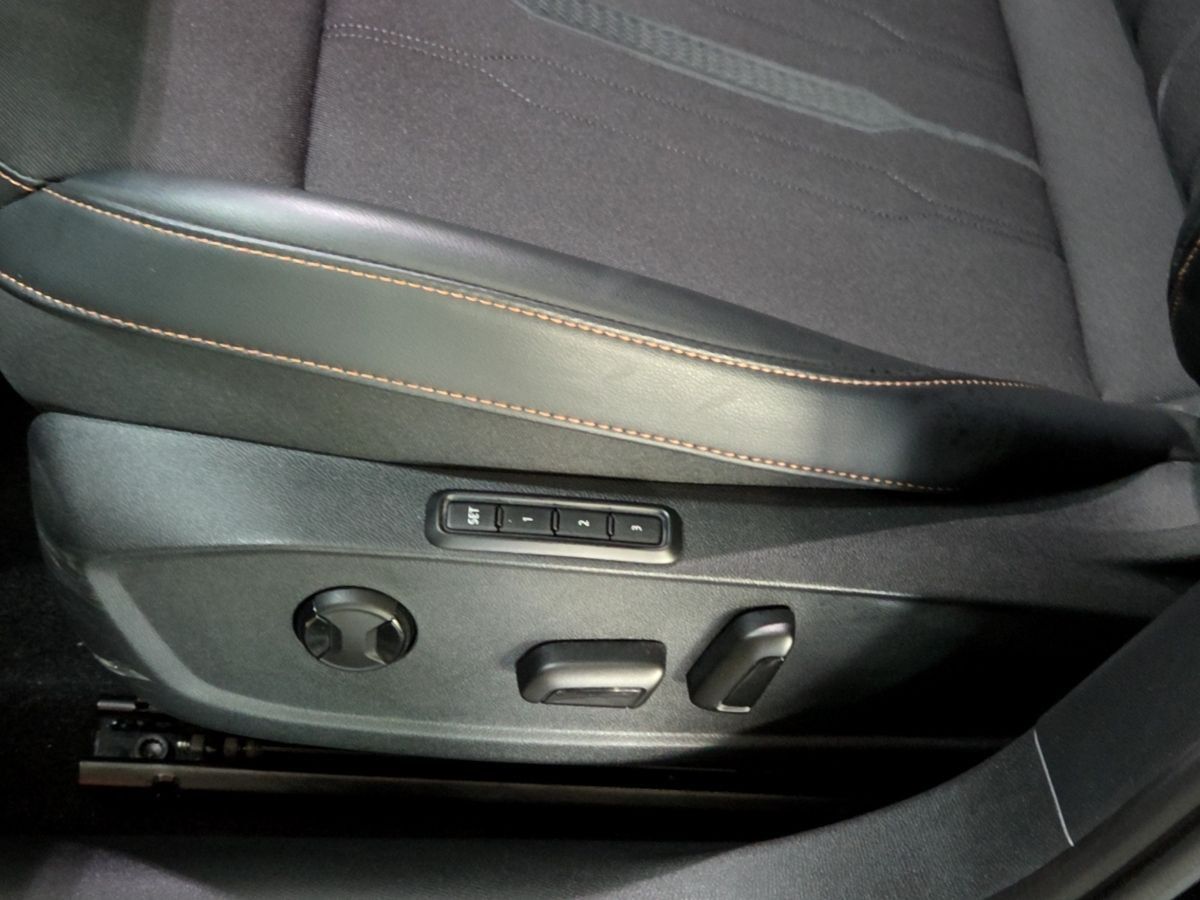 Cupra Formentor VZ 2.0 TSI 4Drive DSG |LED|AHK|PANO|