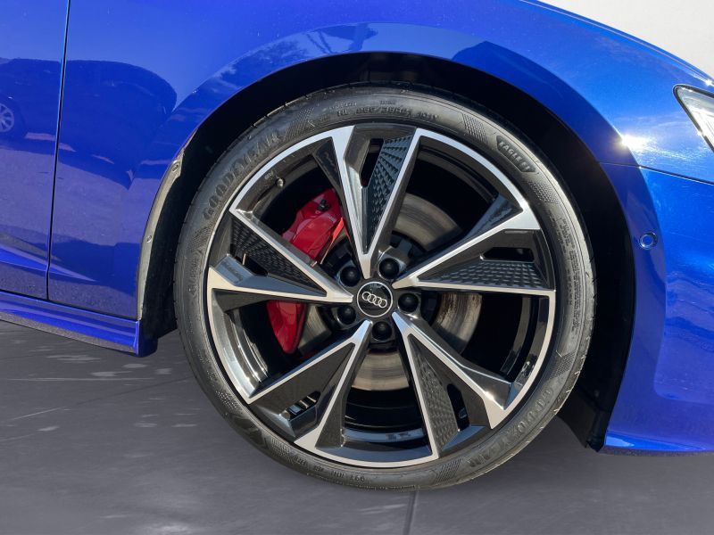 Audi A6 Avant 55 TFSIe quattro S-line - Samsaru's Car Outlet