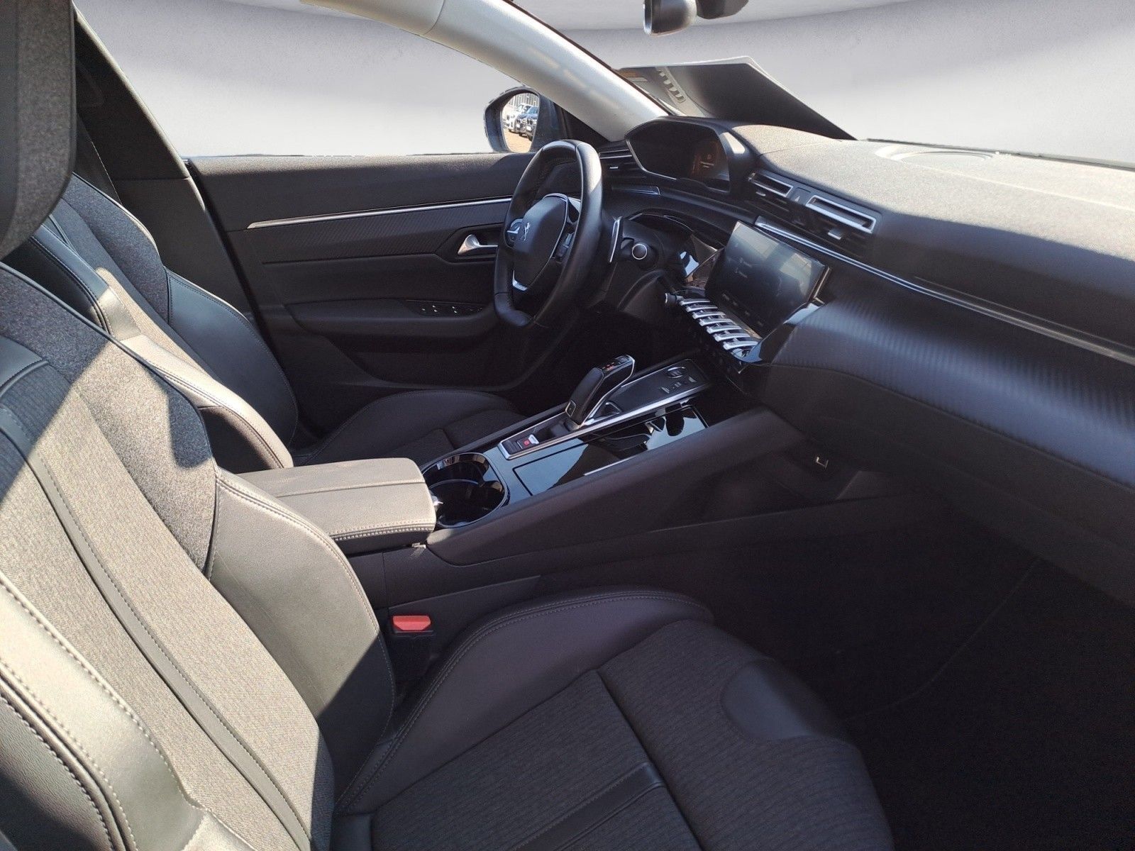 Peugeot 508 BlueHDi 130 EAT8 Allure Pack - Samsaru's Car Outlet