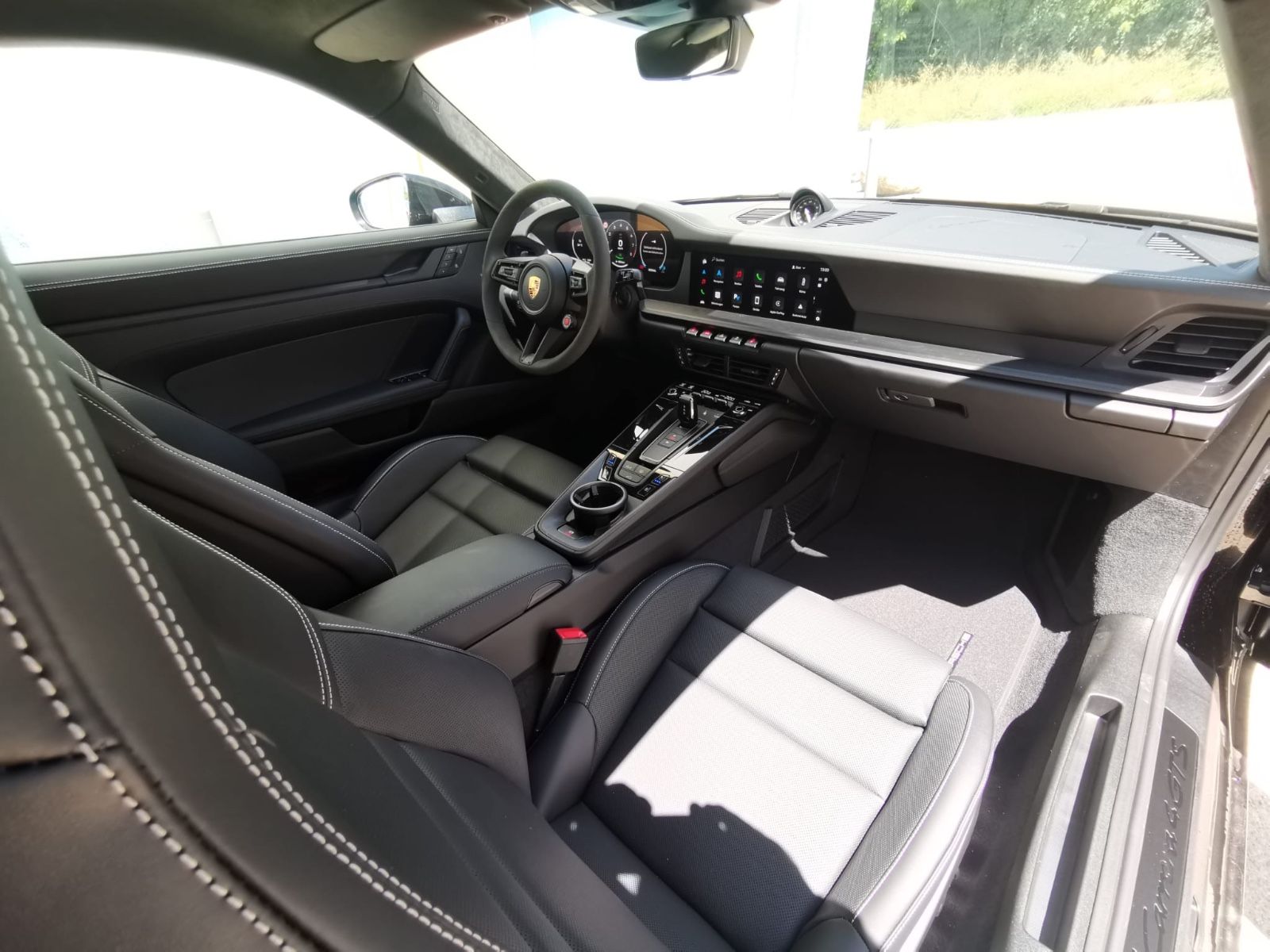 Porsche 992/911 Carrera 4 GTS Coupe - Samsaru's Car Outlet