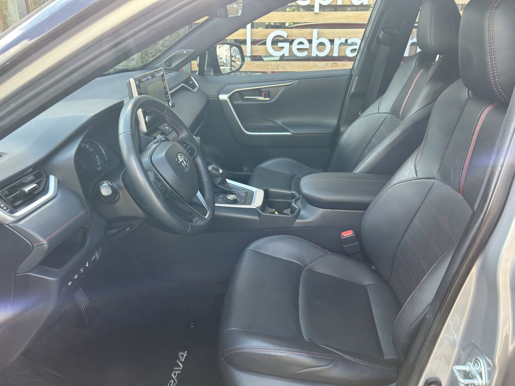Toyota RAV 4 Plug-In-Hybrid - Samsaru's Car Outlet