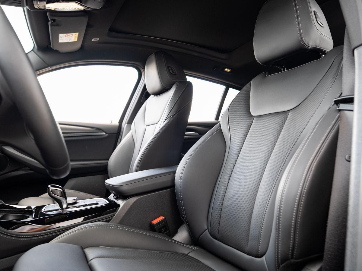 BMW X4 xDrive30d M-Sport AHK PANO ACC HuD Laser KoZg