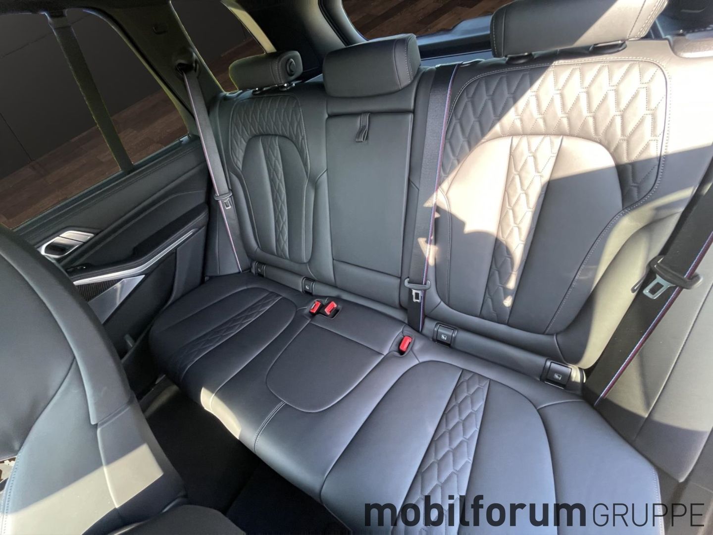 BMW X5 xDrive30d M-Sport Massage B&W Luft Sky Lounge