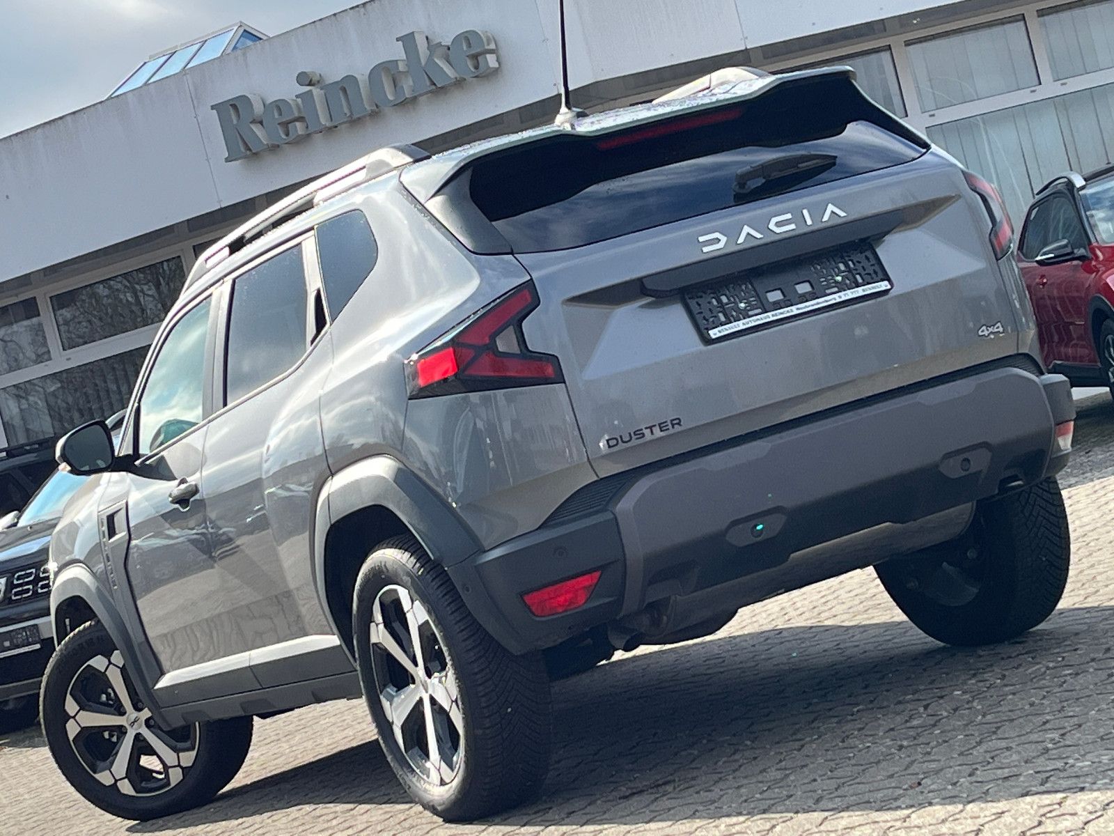 Dacia Duster TCe 130 4x4 Journey - Samsaru's Car Outlet