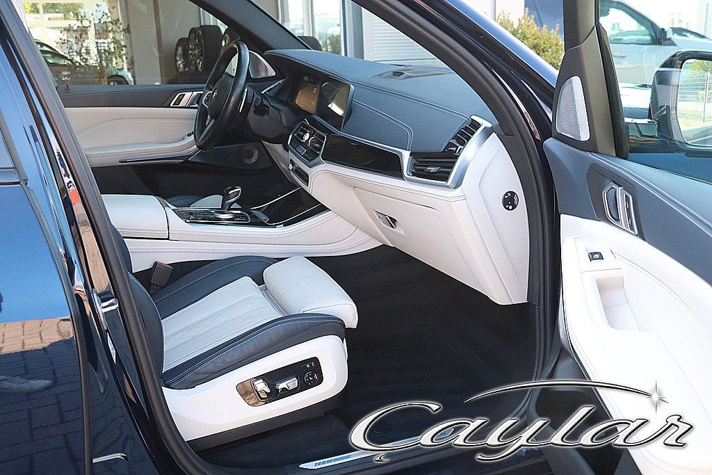 BMW X5 45e M SPORT SKY LOUNGE BELÜFTET NAPPA B&W 22"
