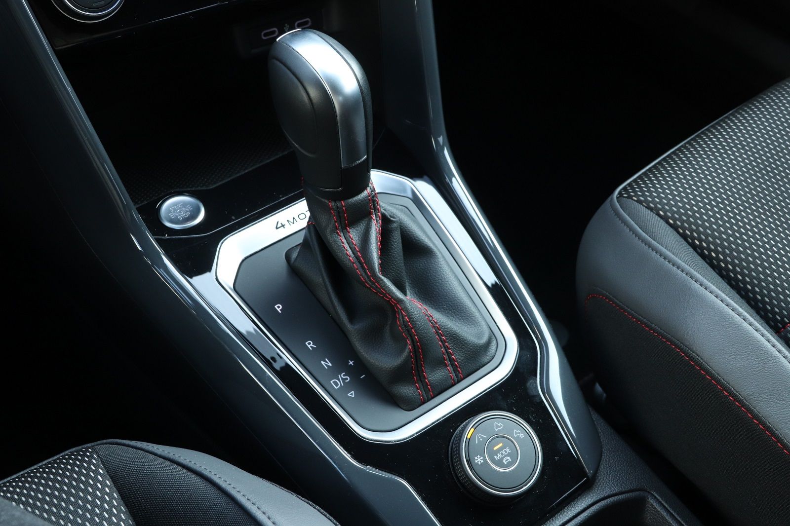 Volkswagen T-Roc 2.0 TSI Sport 4Motion - Samsaru's Car Outlet
