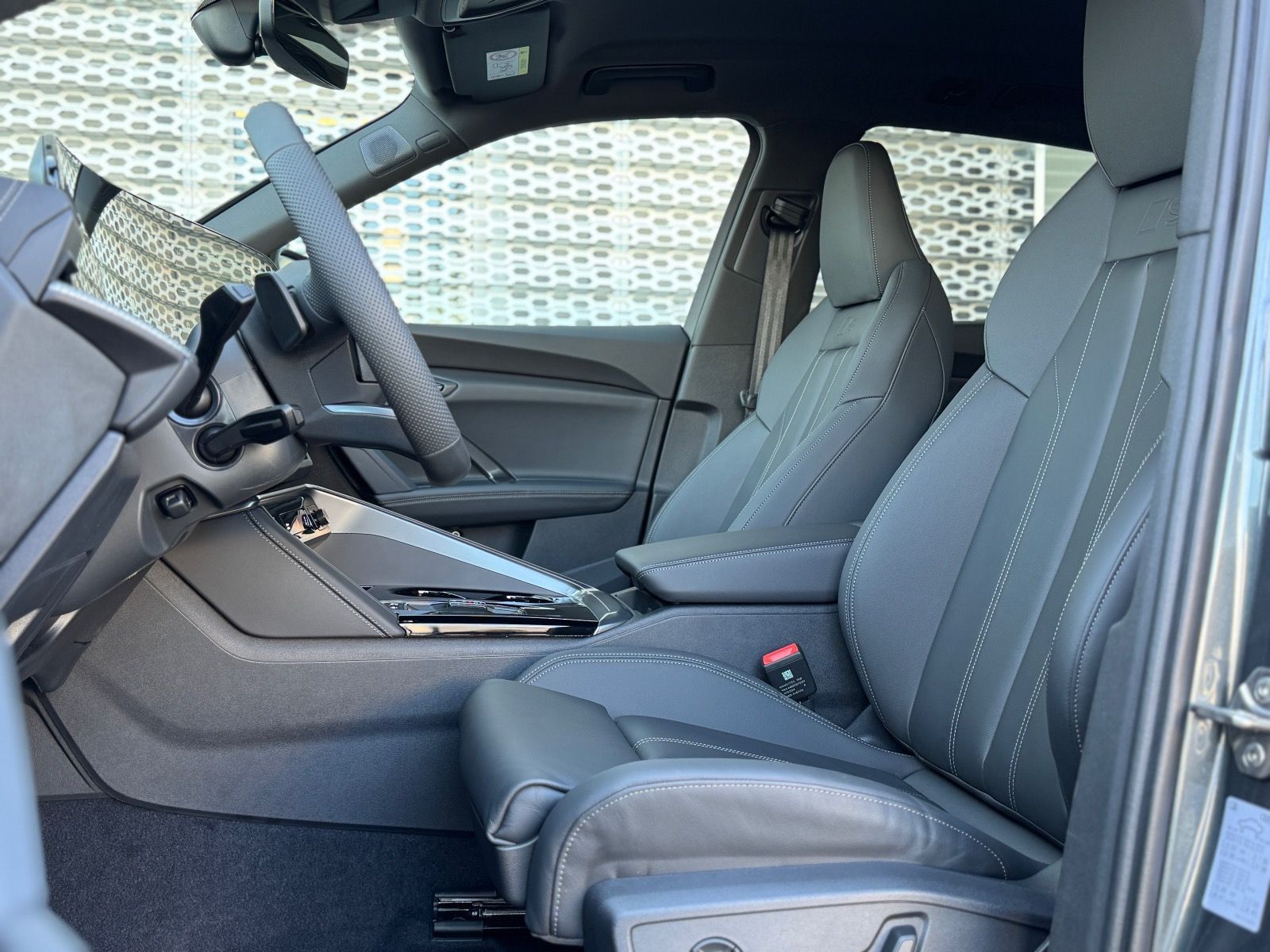 Audi Q5 TDI quattro SLINE - Samsaru's Car Outlet