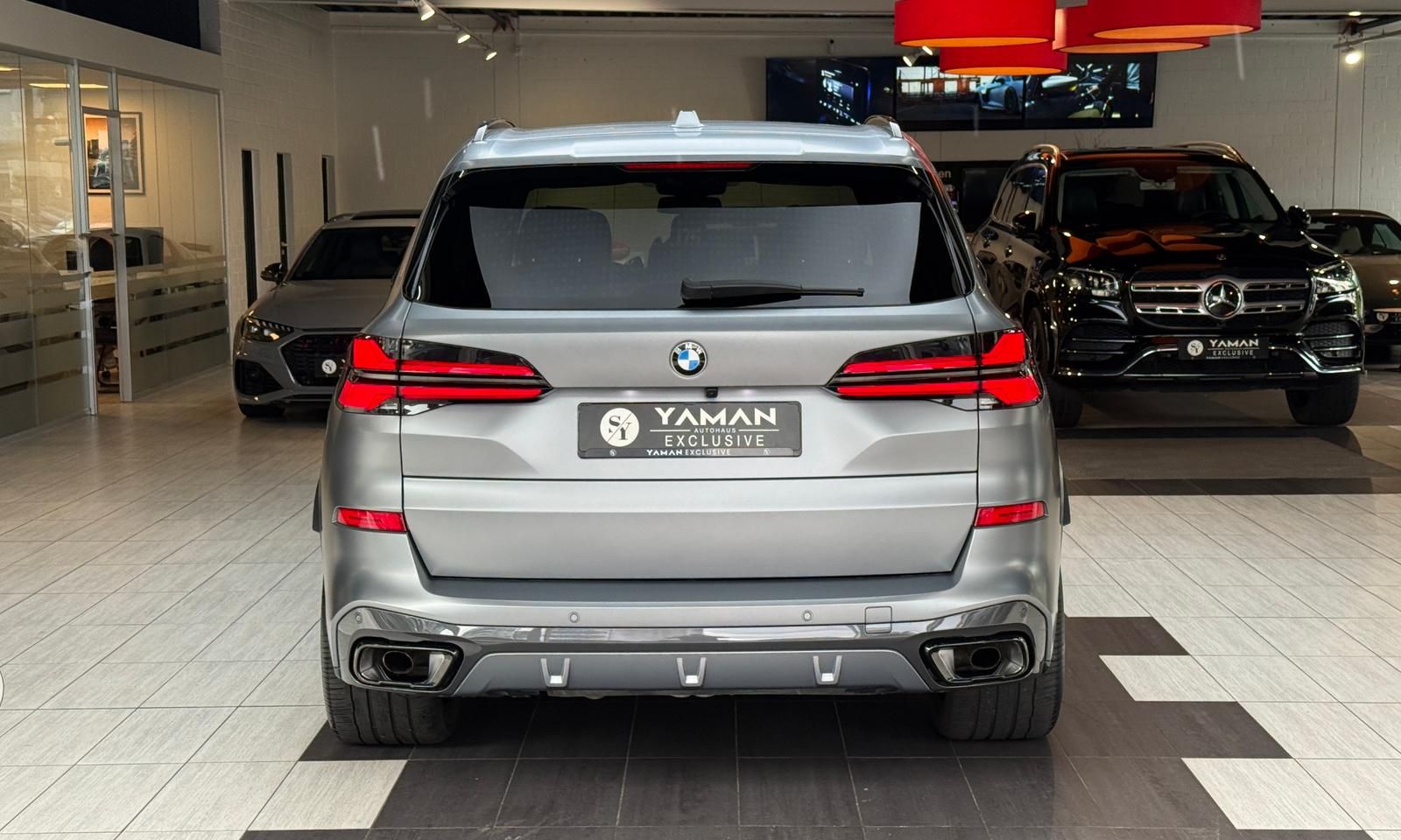 BMW X5 30d xD M Sport*FROZEN*7-Sitz*Pano-SKY*Massage