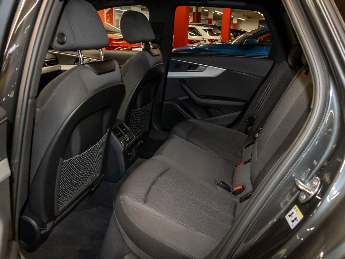 Audi A4 Avant 40 TFSI advanced - Samsaru's Car Outlet