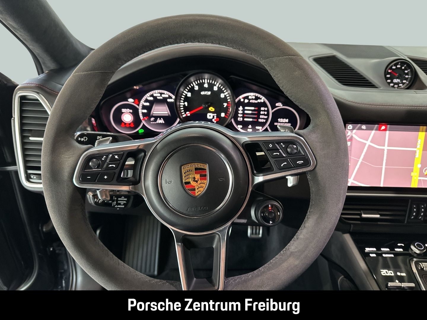 Porsche Cayenne GTS Coupe BOSE Sportabgasanlage LED