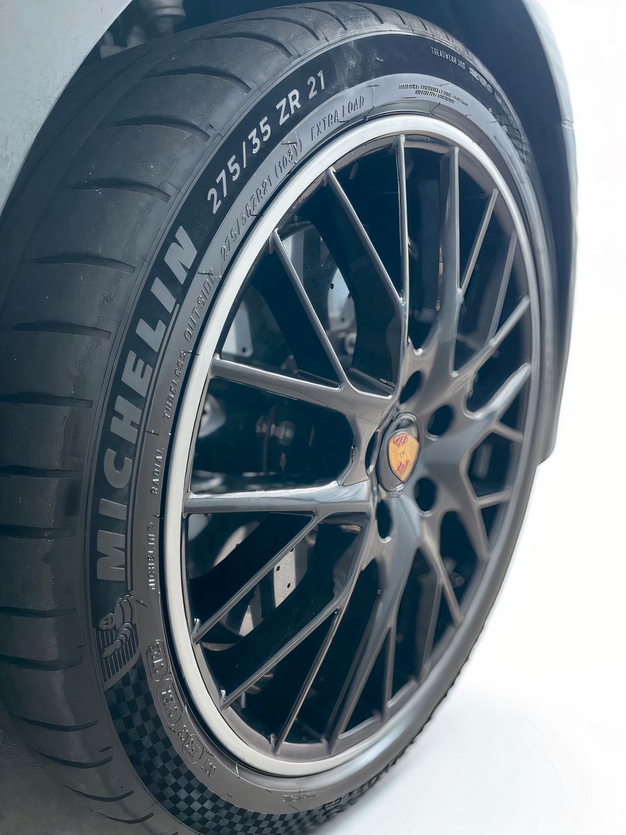 Porsche Panamera Turbo S E-Hybrid Burmester