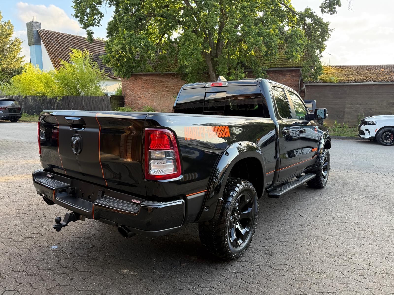 Dodge LIMITED*HARLEY*LPG*OFFROAD*NAVI*AHK*4X4*LIFT*PDC