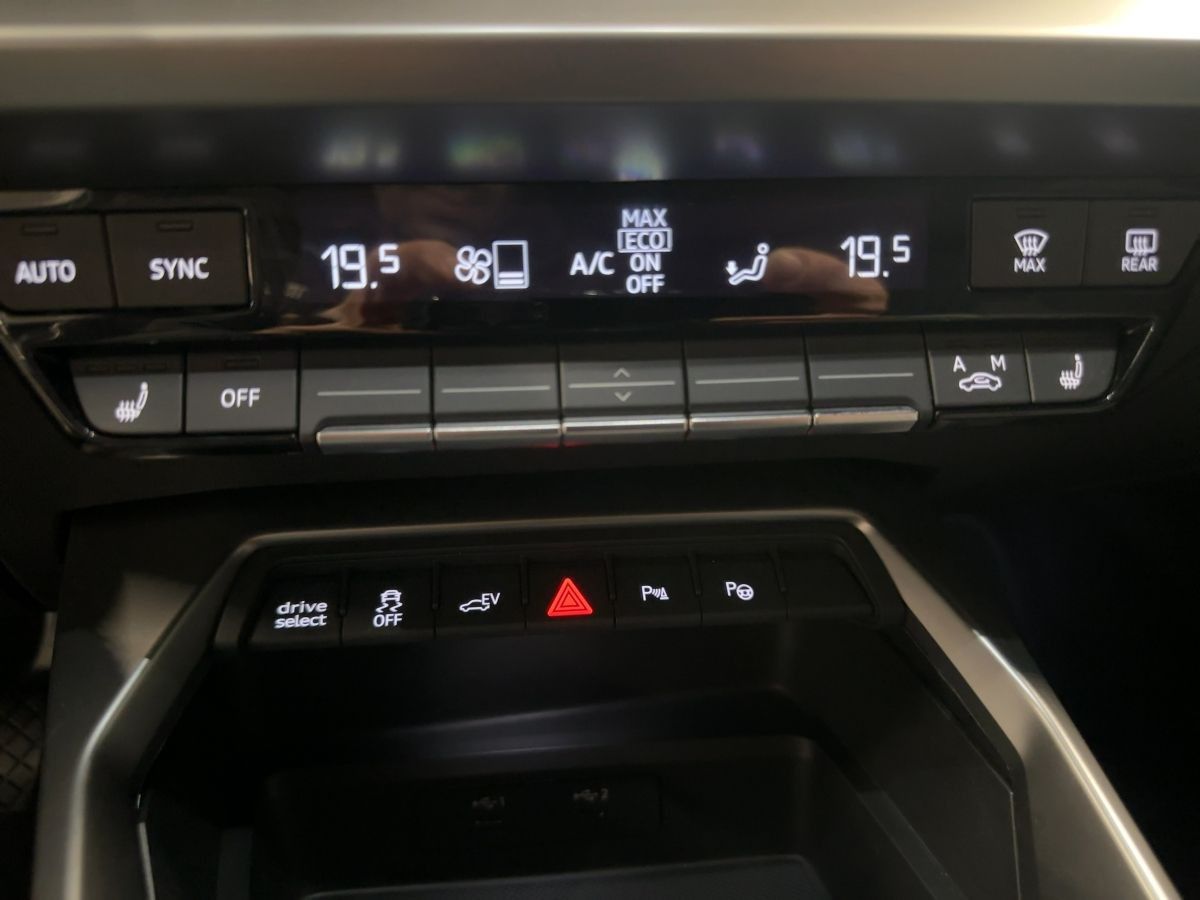 Audi A3 Sportback 40 TFSI e advanced S tronic LED Nav