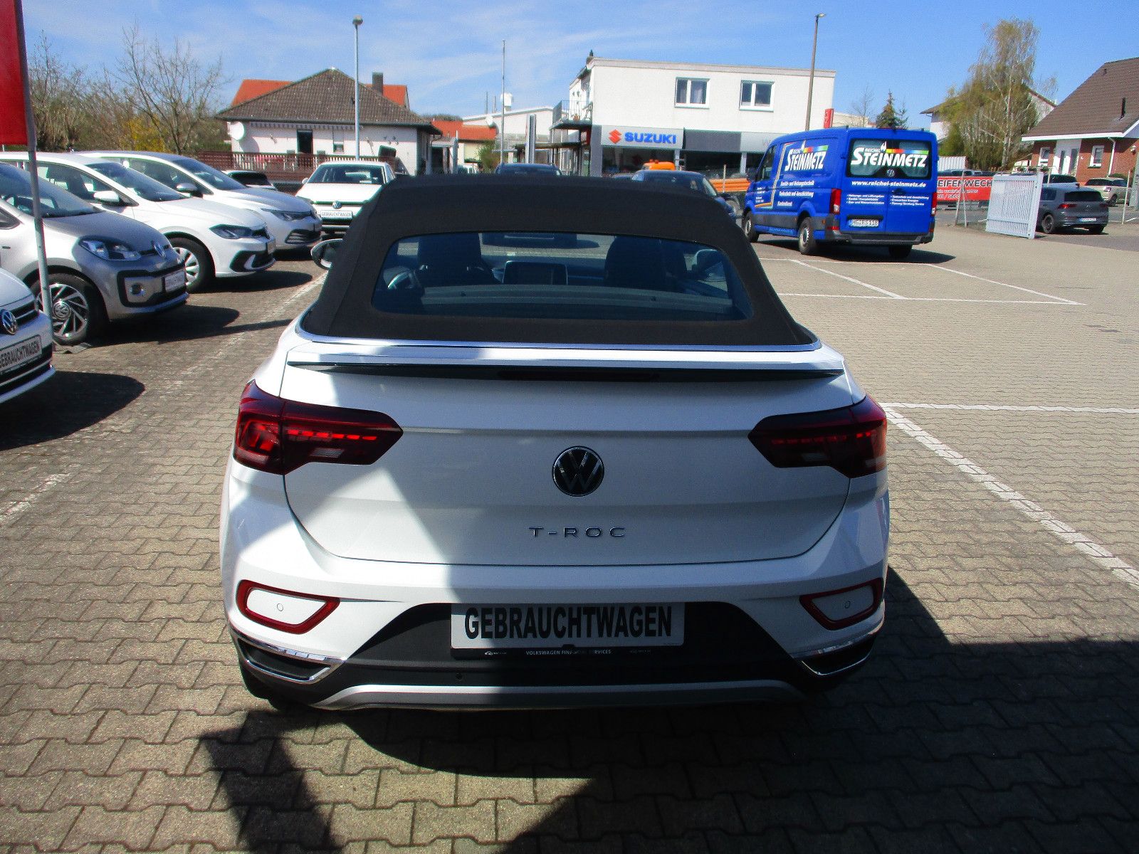 Volkswagen T-Roc Cabriolet Style - Samsaru's Car Outlet