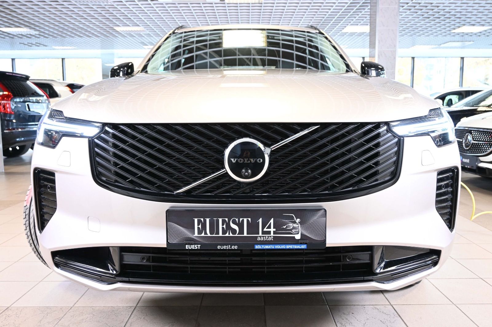 Volvo XC90 AWD T8/ B&W/ AIR/ LUXURY/ 360C/ DARK/FULL