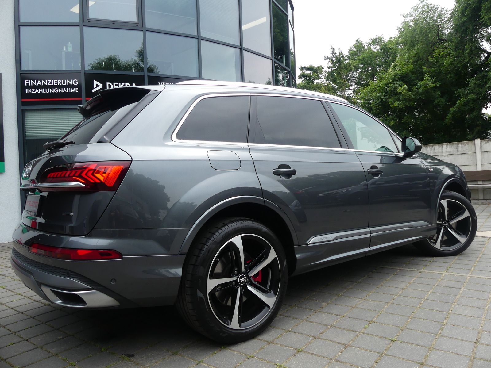 Audi Q7 55 TFSI e quattro S line MATRIX/S-SITZE/KAM/B