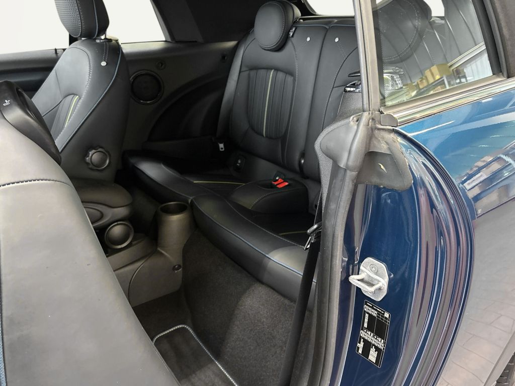 MINI Cooper Cabrio Sidewalk - Samsaru's Car Outlet
