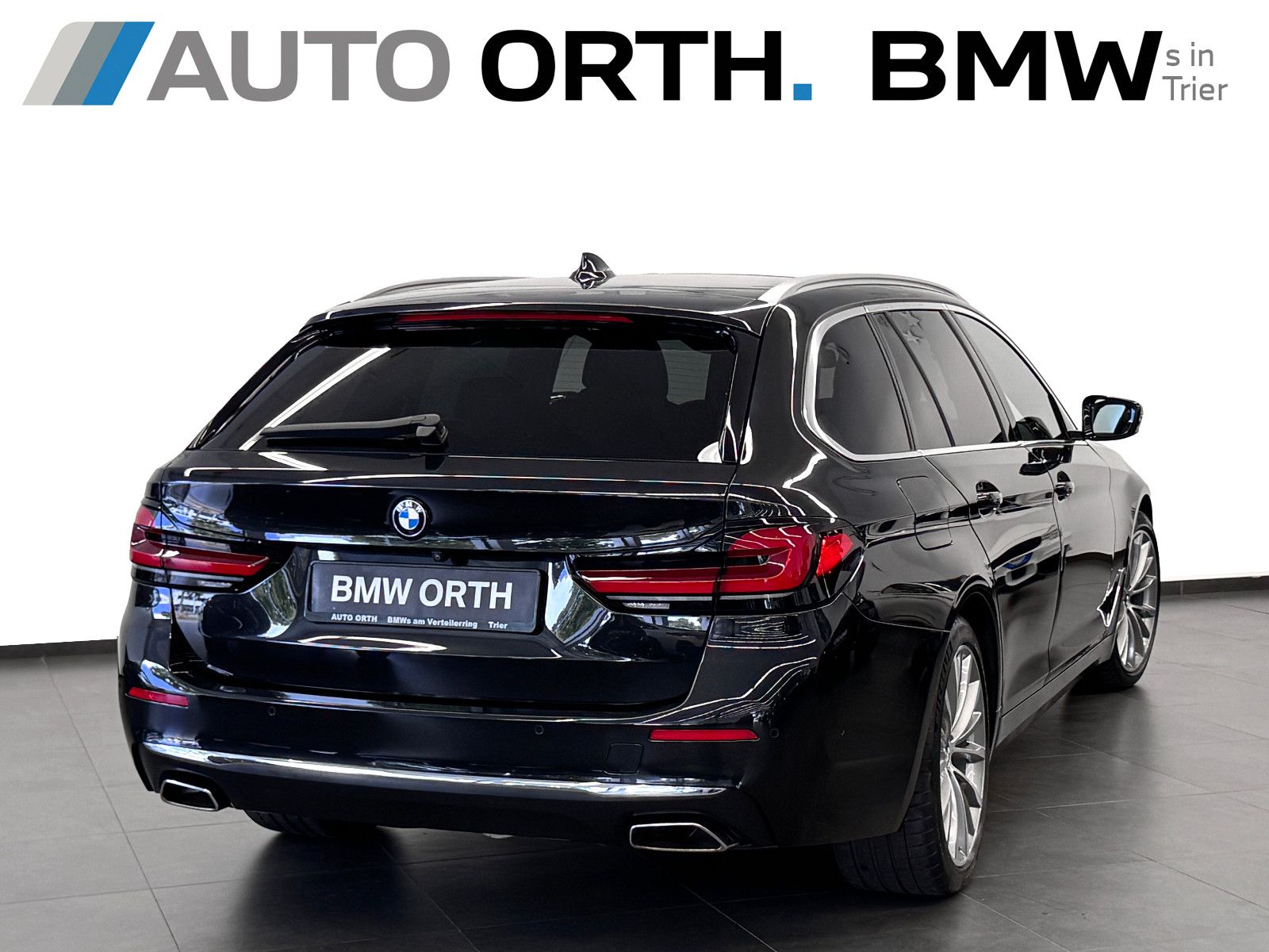 BMW 530d xDrive Touring PANO ST-HZG MASSAGE SITZLÜFT