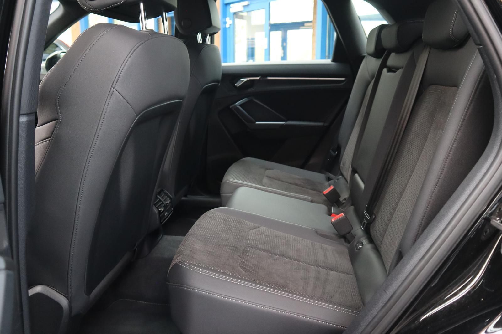 Audi Q3 40 TDI quattro S tronic S line Pano/RFK/LED/A