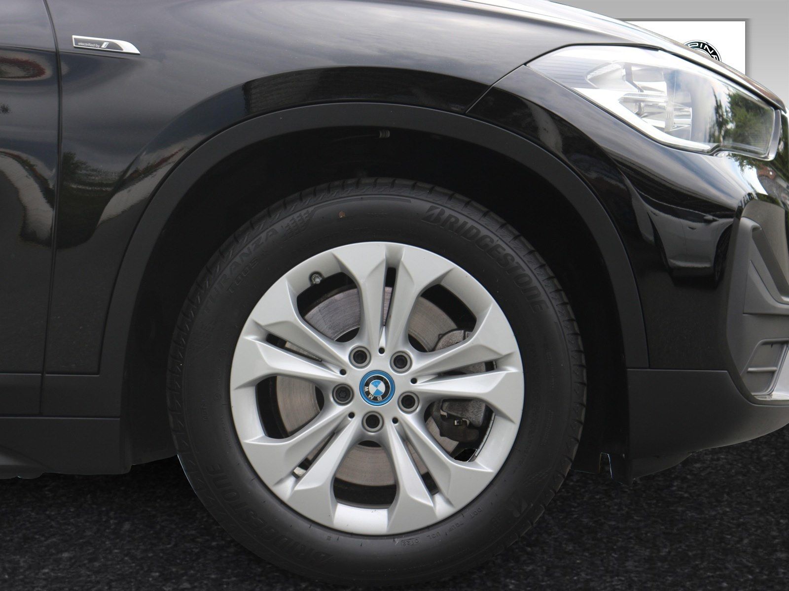 BMW X1 xDrive25e Advantage - Samsaru's Car Outlet
