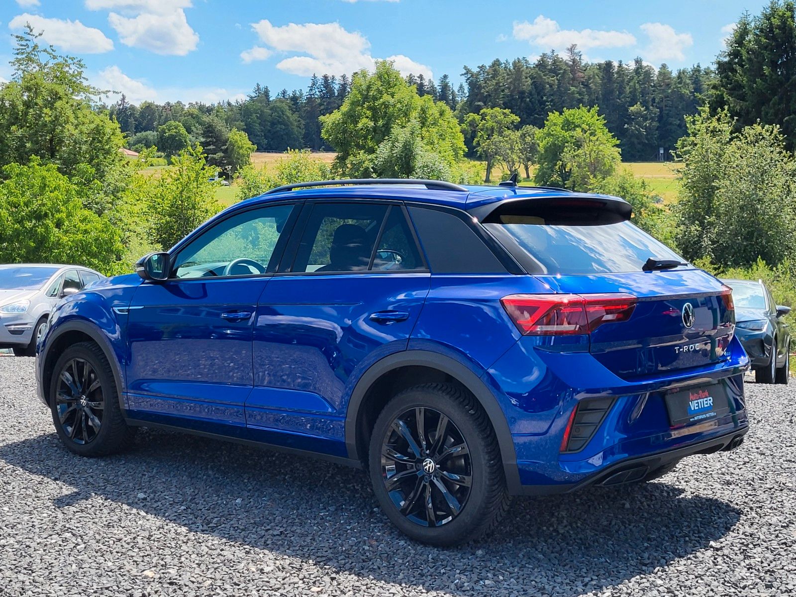 Volkswagen T-Roc R-Line 4Motion - Samsaru's Car Outlet