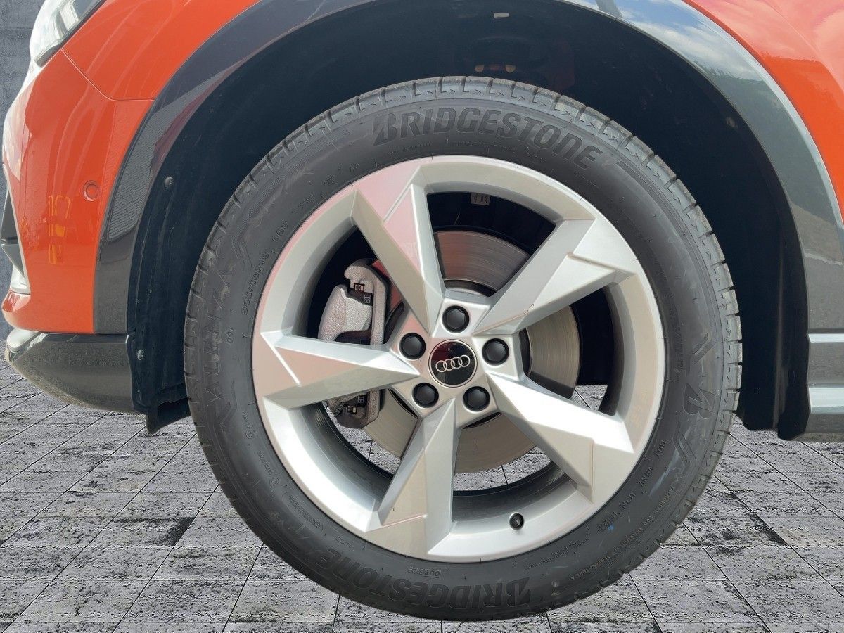 Audi Q3 40 TFSI QU S-TR ADVANCED - Samsaru's Car Outlet