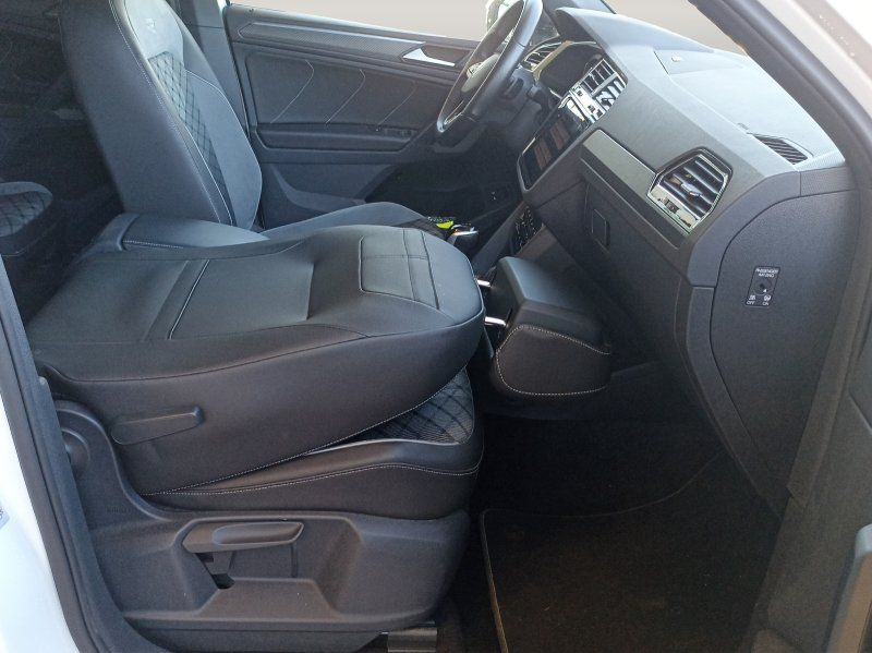 Volkswagen Tiguan 1.4 TSI eHybrid R-Line  AHK+MATRIX-LED+NA