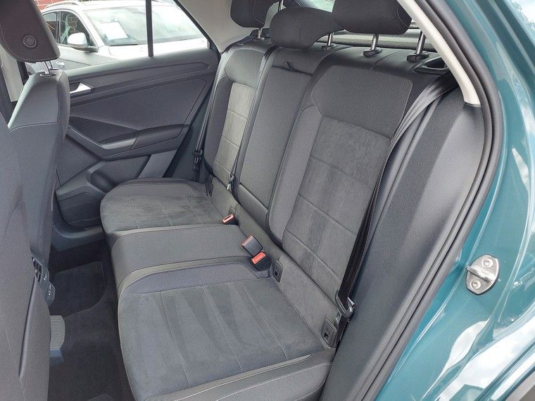 Volkswagen T-Roc 2.0 TDI Style - Samsaru's Car Outlet