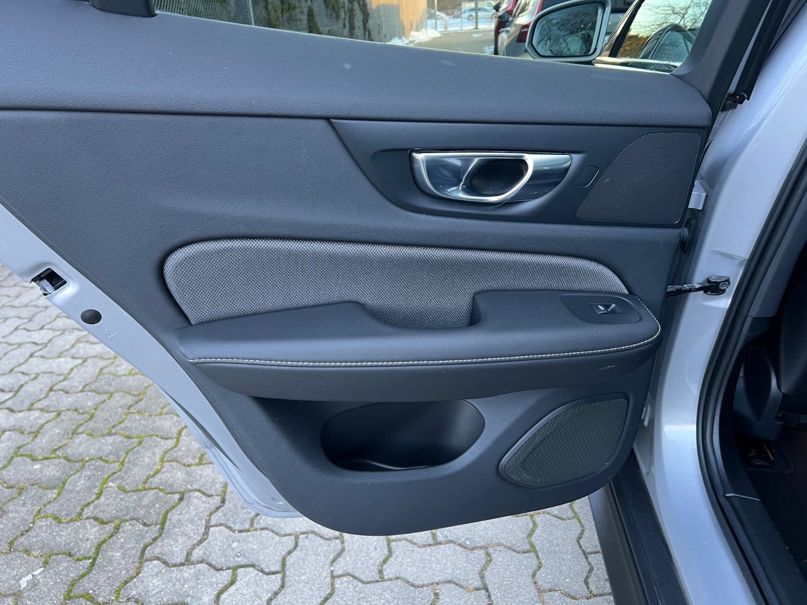 Volvo V60 Cross Country B4 D AWD Autom. Plus GARANTIE