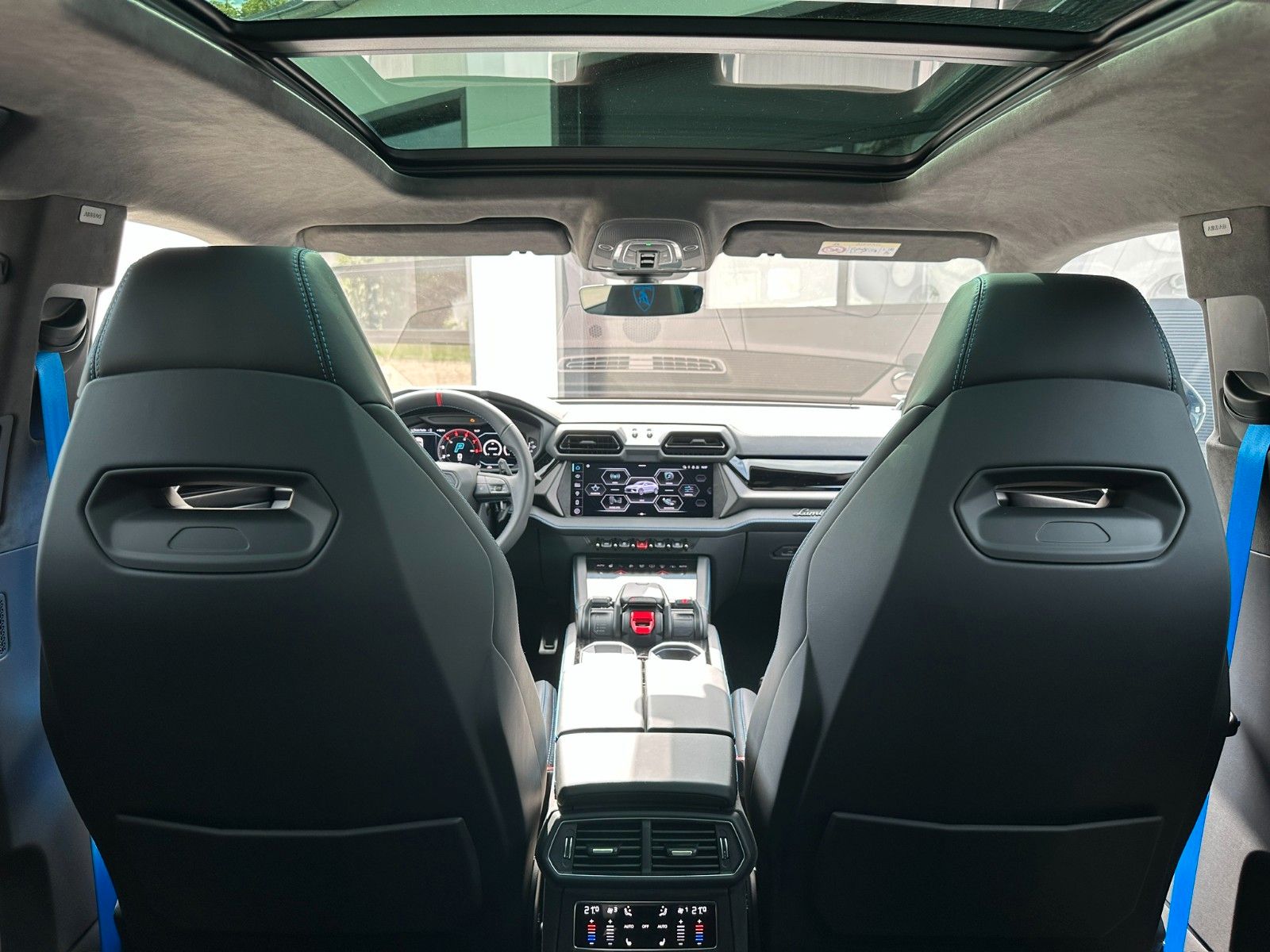 Lamborghini Urus SE - Samsaru's Car Outlet