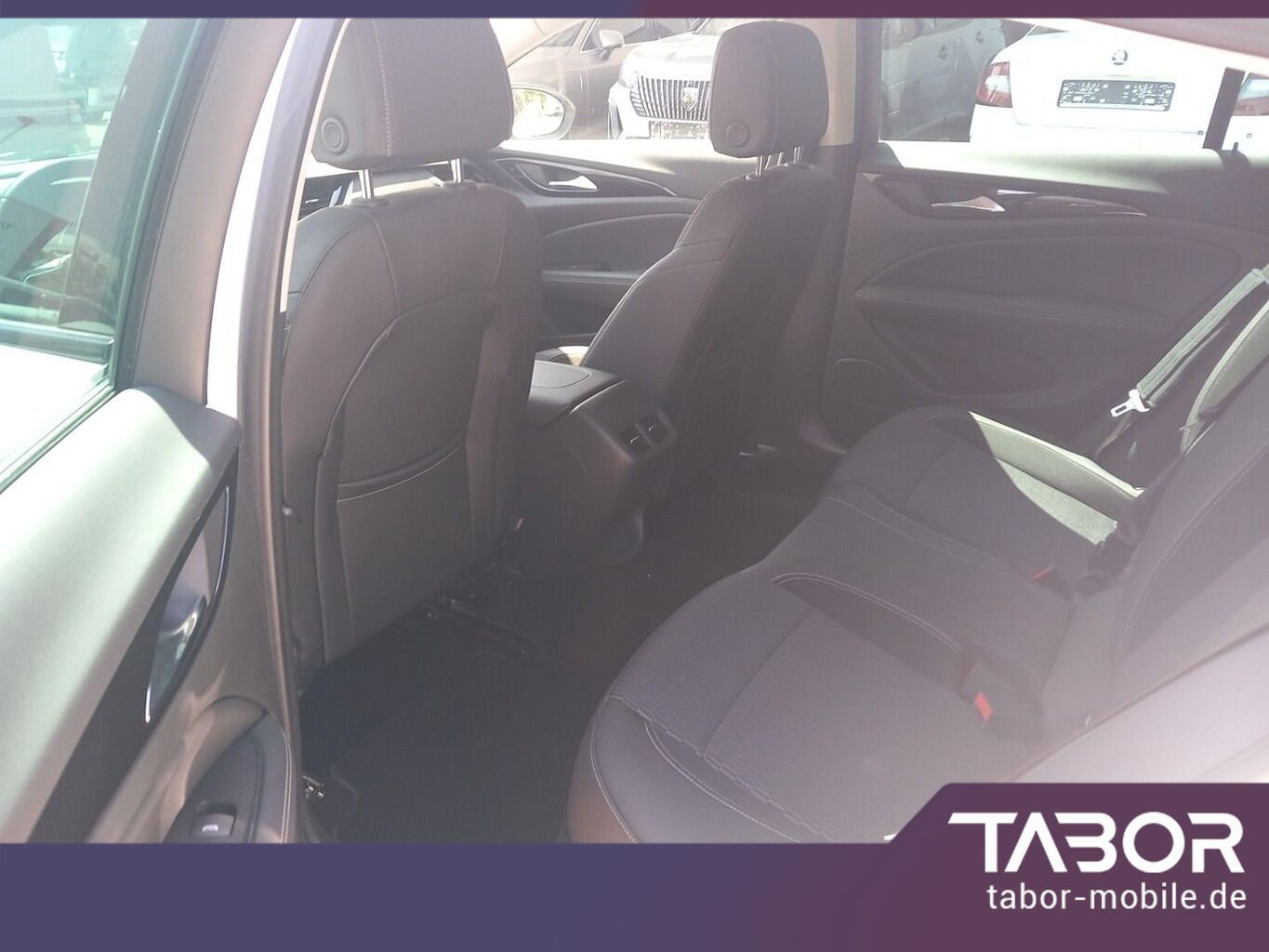 Opel Insignia 1.5D 122 Aut. - Samsaru's Car Outlet