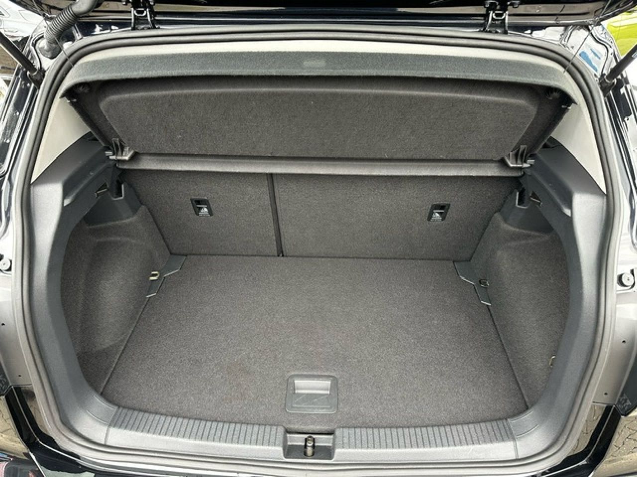 Volkswagen T-Cross Active 1.5 TSI DSG - Samsaru's Car Outlet